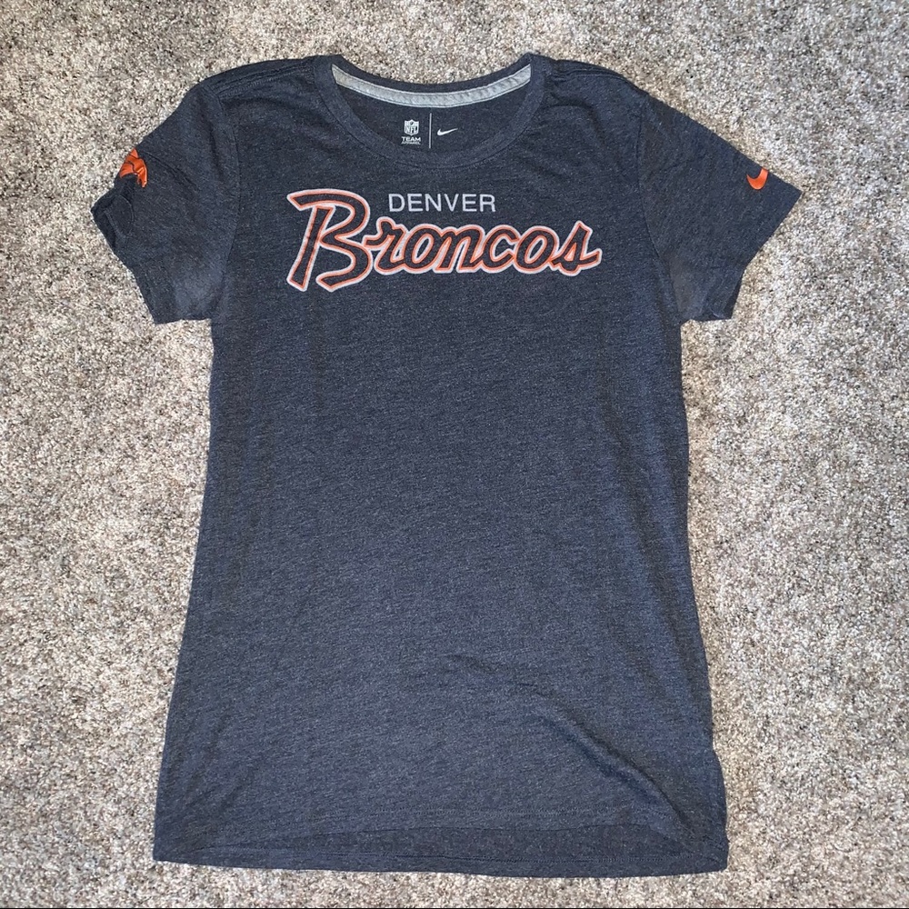 🧡host pick🧡 Broncos T-shirt